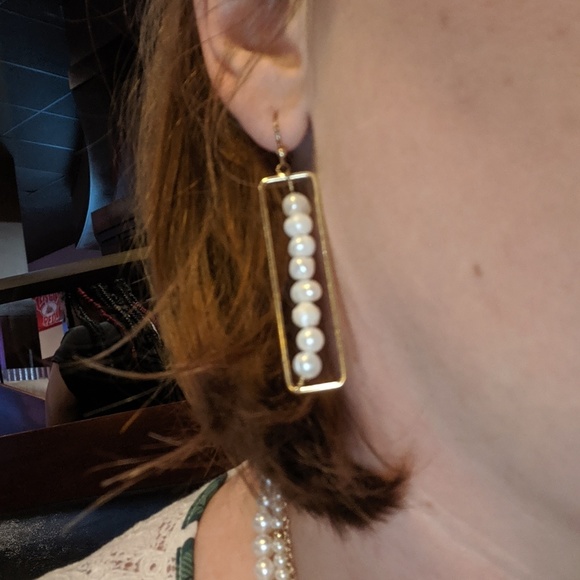 Gen Pearl Modernist Geometric Drop Earrings - Picture 2 of 5